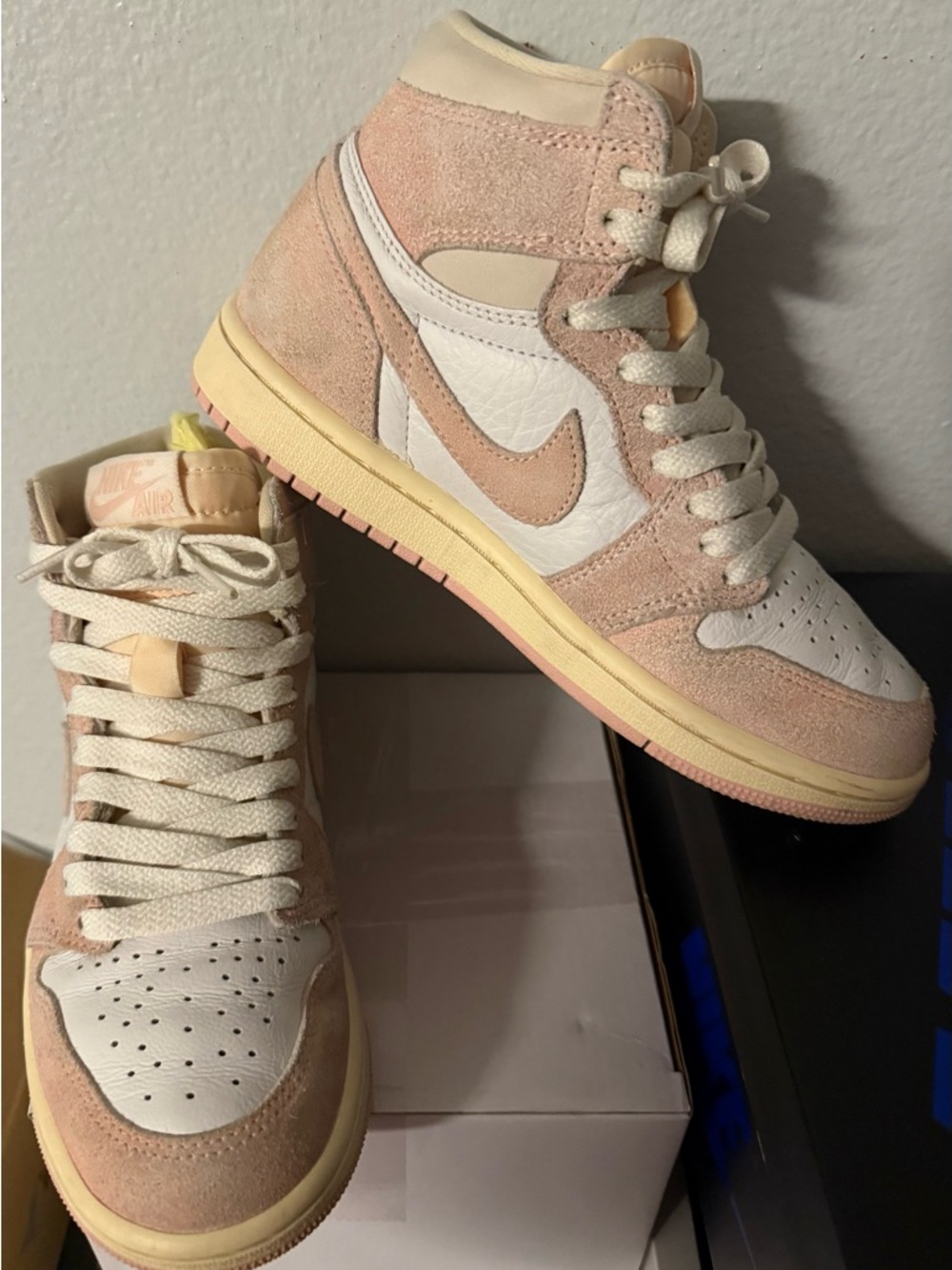Nike Women's High Top Sneakers Pink White - Picture 3 of 4